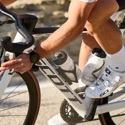 Traceur GPS Avec Détecteur De Mouvement + Porte-bidon Hoot 800 8 Traceur GPS Avec Détecteur De Mouvement + Porte-bidon Hoot 800 -Remorques vélo Soldes Boutique porte bidon traceur gps hoot 800 3